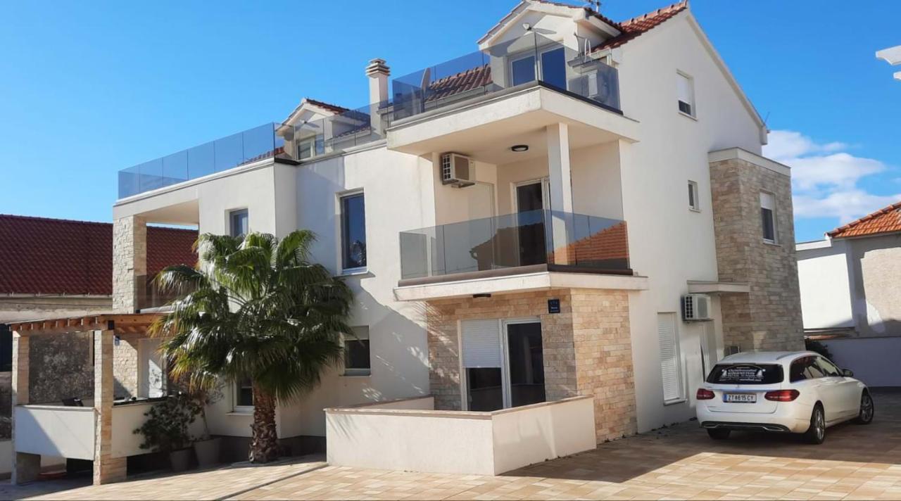 The Nikolic Suites - Villa Woegenstein Tribalj Dış mekan fotoğraf