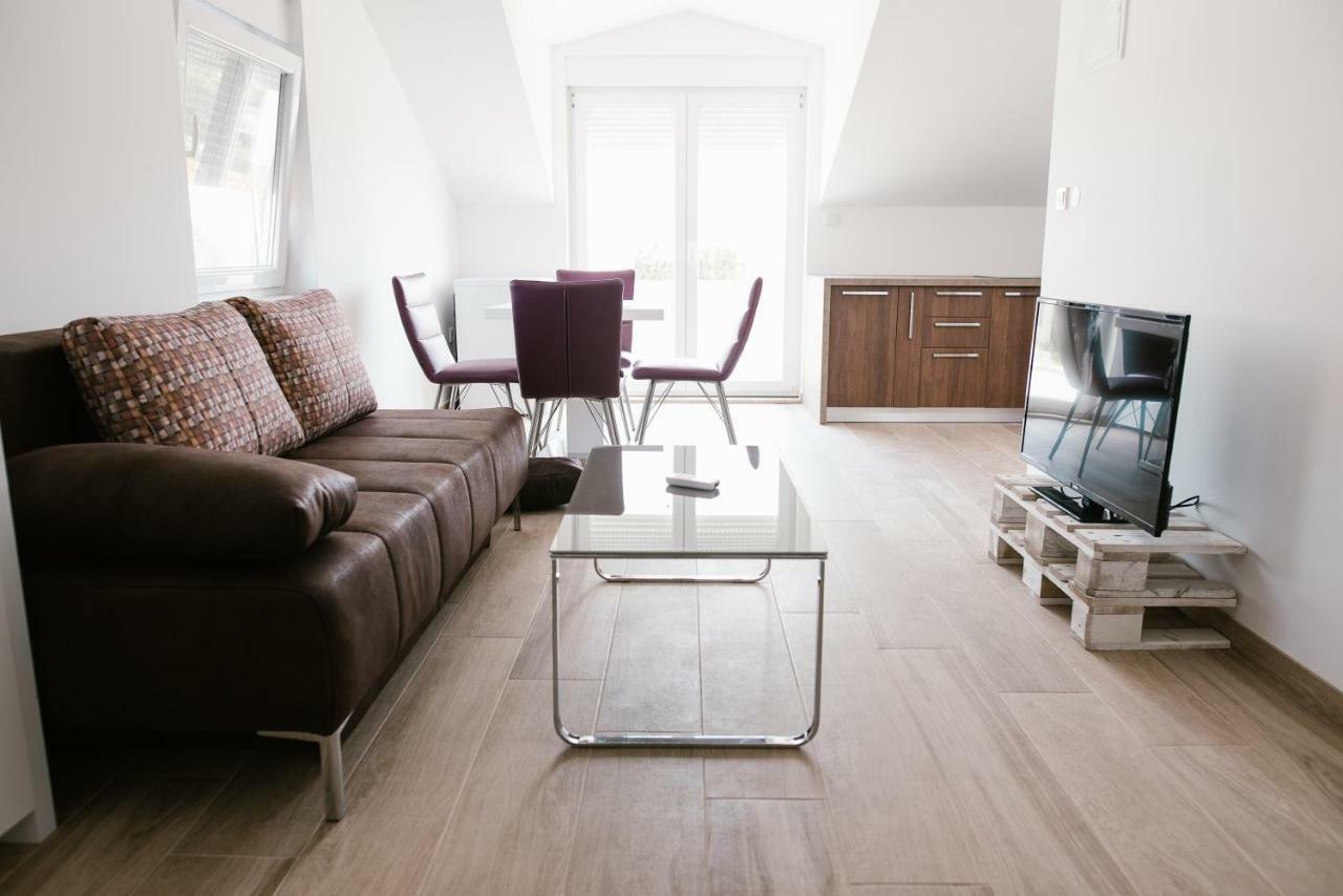The Nikolic Suites - Villa Woegenstein Tribalj Dış mekan fotoğraf