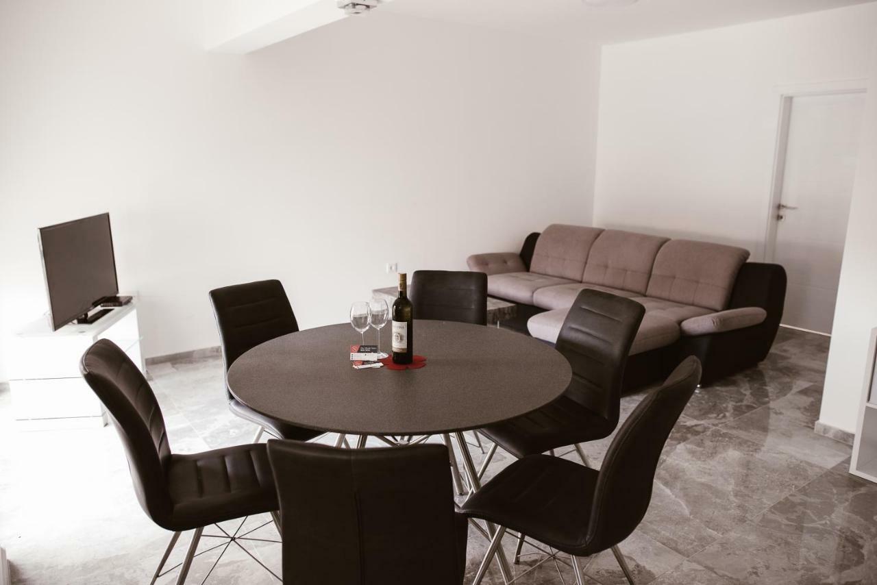 The Nikolic Suites - Villa Woegenstein Tribalj Dış mekan fotoğraf